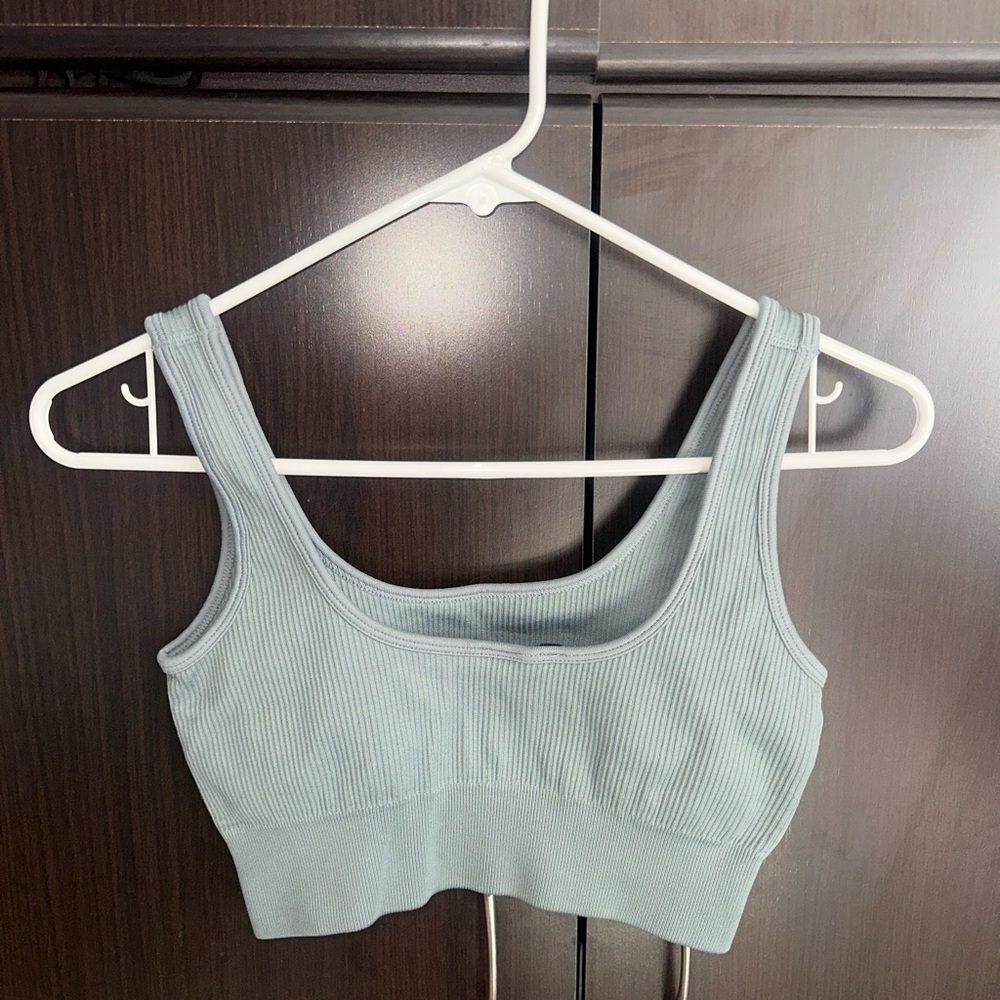 Bo+Tee Ribbed Crop Top - Picture 2 of 3